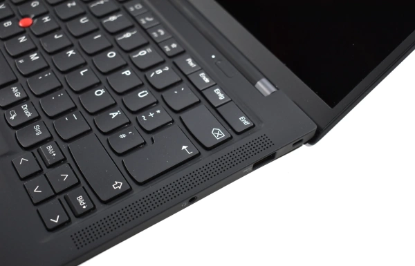 Lenovo ThinkPad X1 Carbon G9